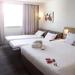 Novotel Purpan Aeroport فندق 4*