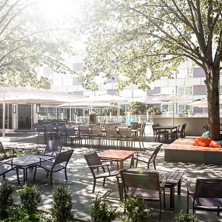 Novotel Purpan Aéroport Hotel 4*