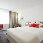 ホテル ノボテル ピュルパン アエロポール 4*