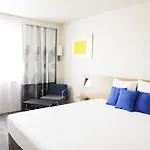 ノボテル ピュルパン アエロポール ホテル 4*