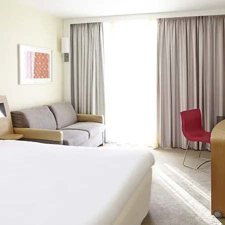 Novotel Purpan Aeroport Hotel 4*