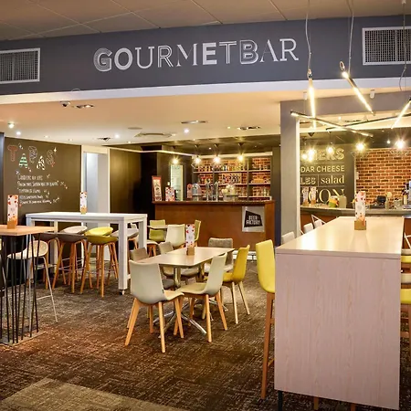 Novotel Purpan Aeroport Hotel 4*