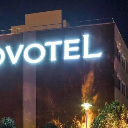 Novotel Purpan Aeroport Hotel 4*