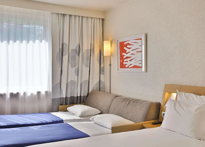 图卢兹普尔潘机场诺富特酒店 酒店 圖盧茲