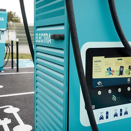 노보텔 푸르판 에로포트 호텔