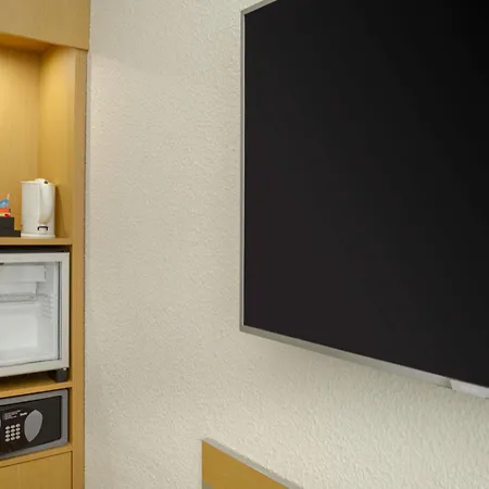 호텔 노보텔 푸르판 에로포트 툴루즈