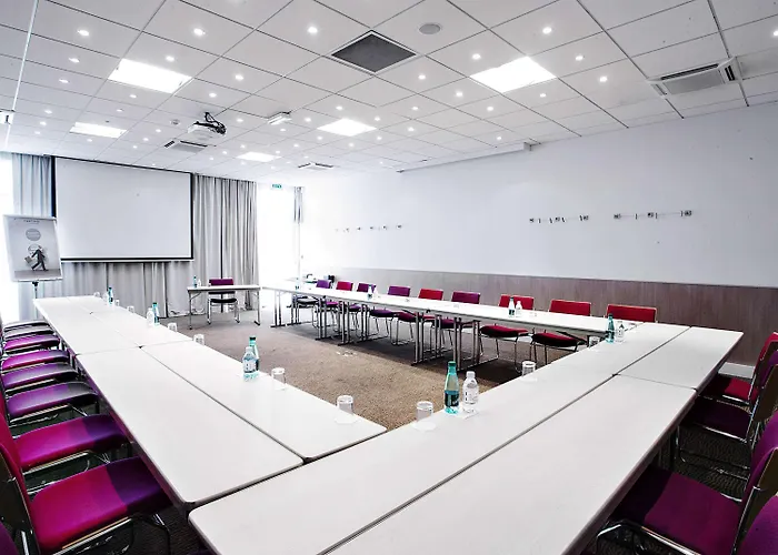 ホテル ノボテル ピュルパン アエロポール トゥールーズ