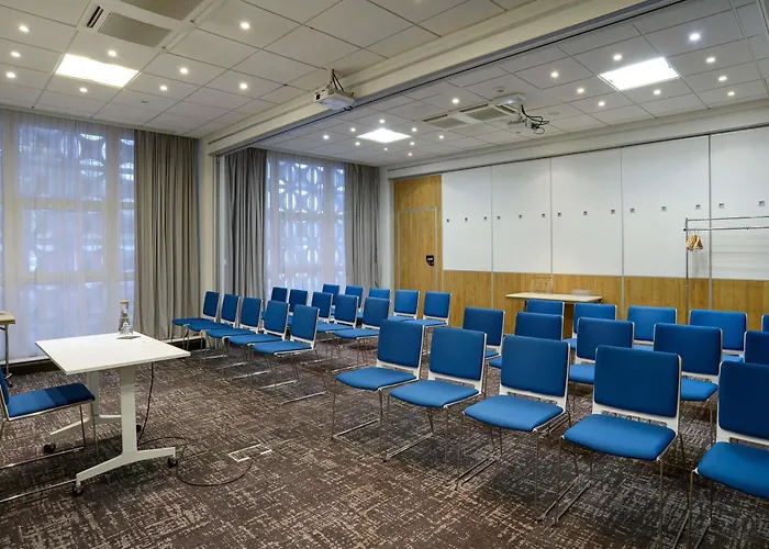 ノボテル ピュルパン アエロポール ホテル 4*